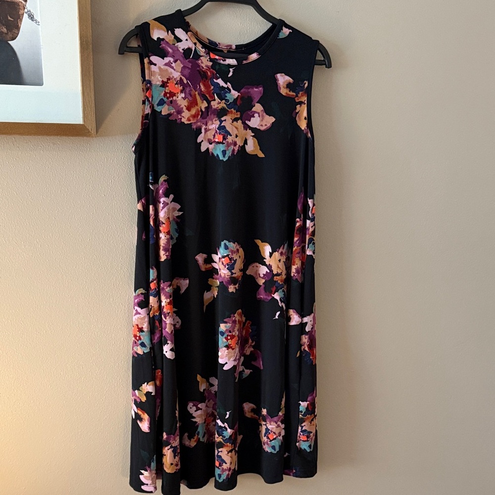 Floral Sleeveless Dress - Black and Pink